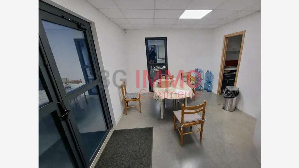 Vente local industriel bureaux de 534m² à Échiré