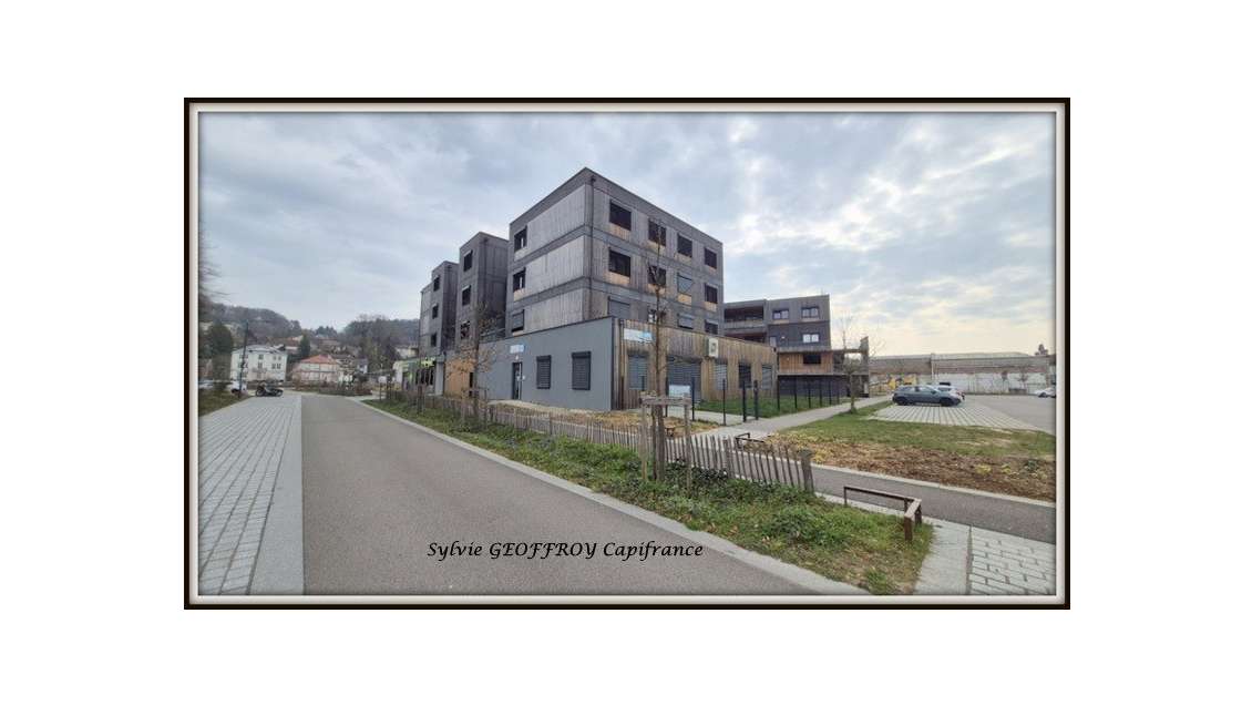 Local/bureau, crèche de 127m² à vendre sur Epinal