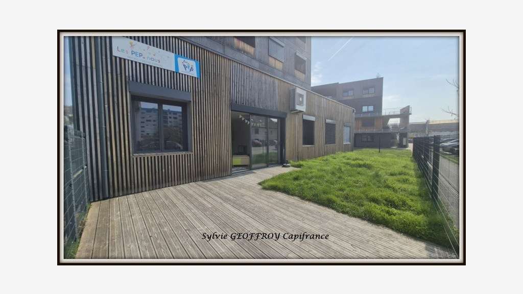 Local/bureau, crèche de 127m² à vendre sur Epinal