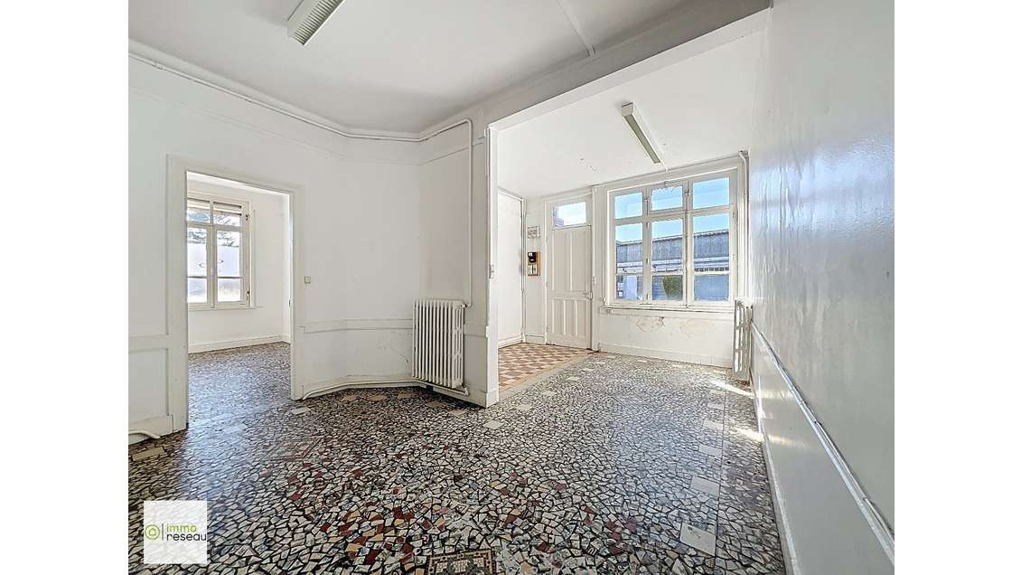 Ensemble immobilier 155m² à Escaudoeuvres