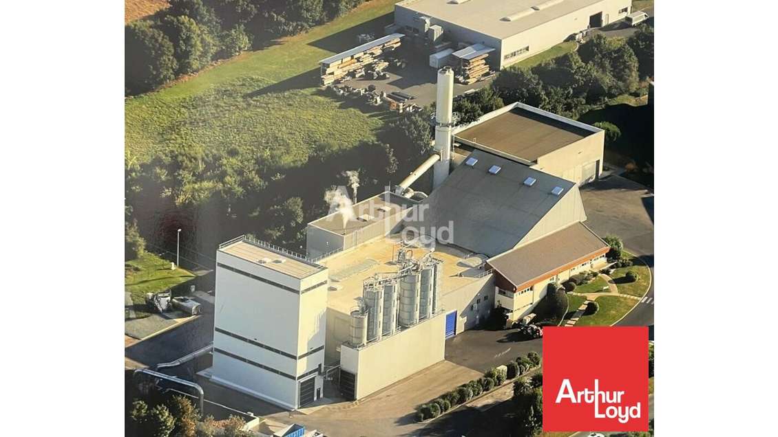 Local d'activité 3260m² à vendre aux Essarts 