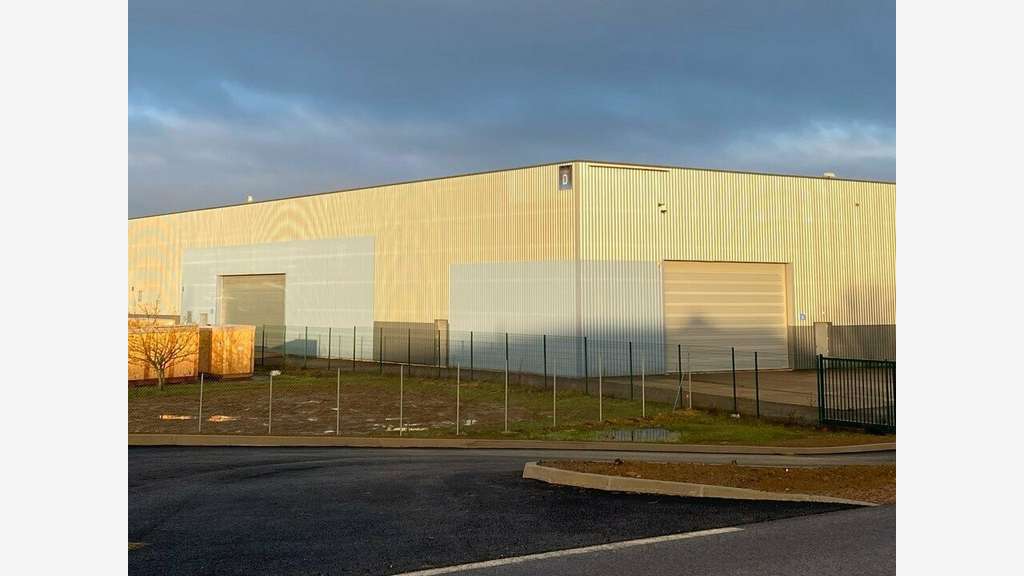 A vendre bâtiment industriel de 3361m² à Etaule