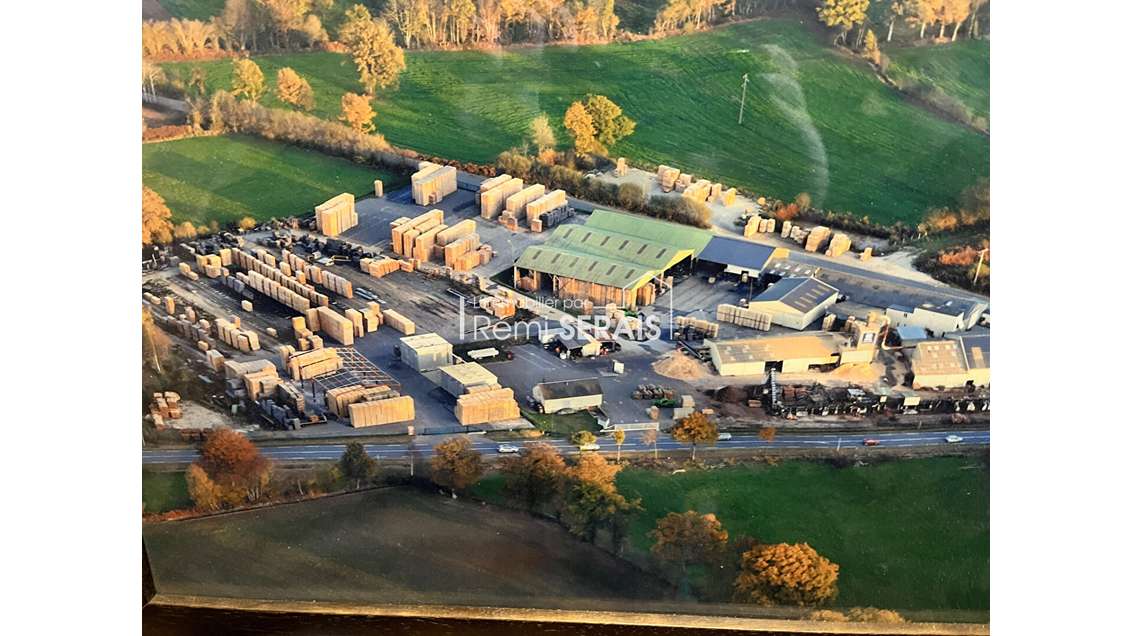 Entrepôt A Vendre - Proximité Flers-4 000 m2 env.