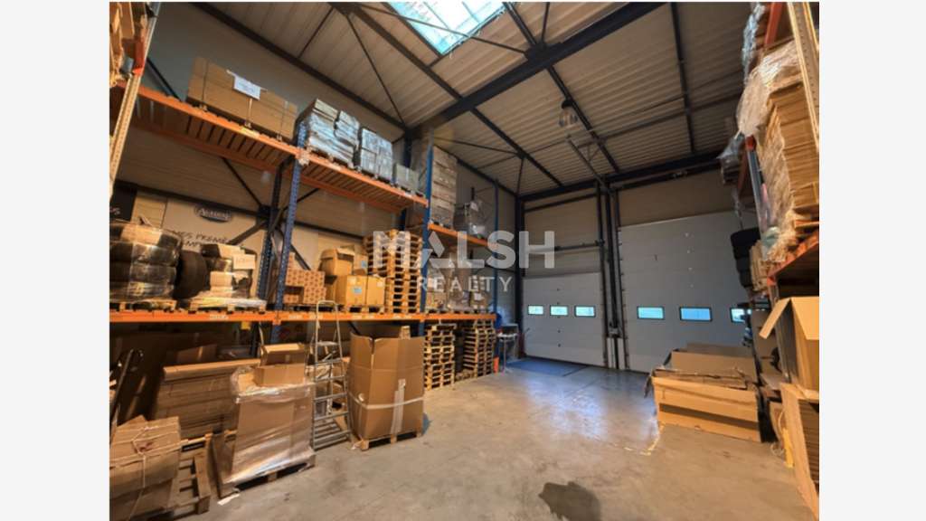 Bâtiment 1980m² à Fleurieux-sur-l'Arbresle
