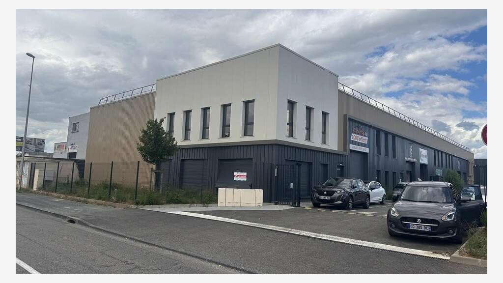 Local d'activité 328m² à vendre à Genay A6/A46