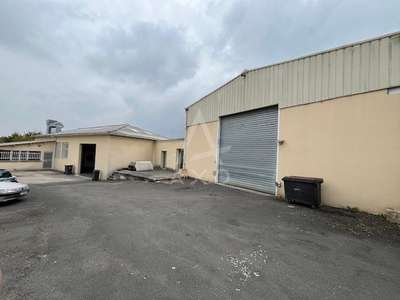 Vente local d'activité de 730m² à Gond-Pontouvre
