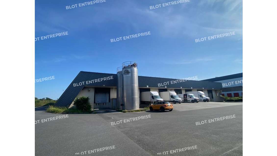 A vendre local d'activités 1 560m² à Gouesnou
