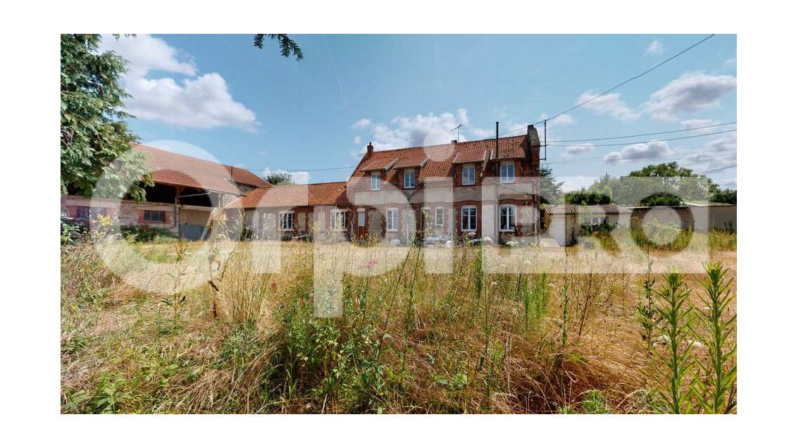 Local d'activité de 1290m² à vendre à Grand-Rozoy