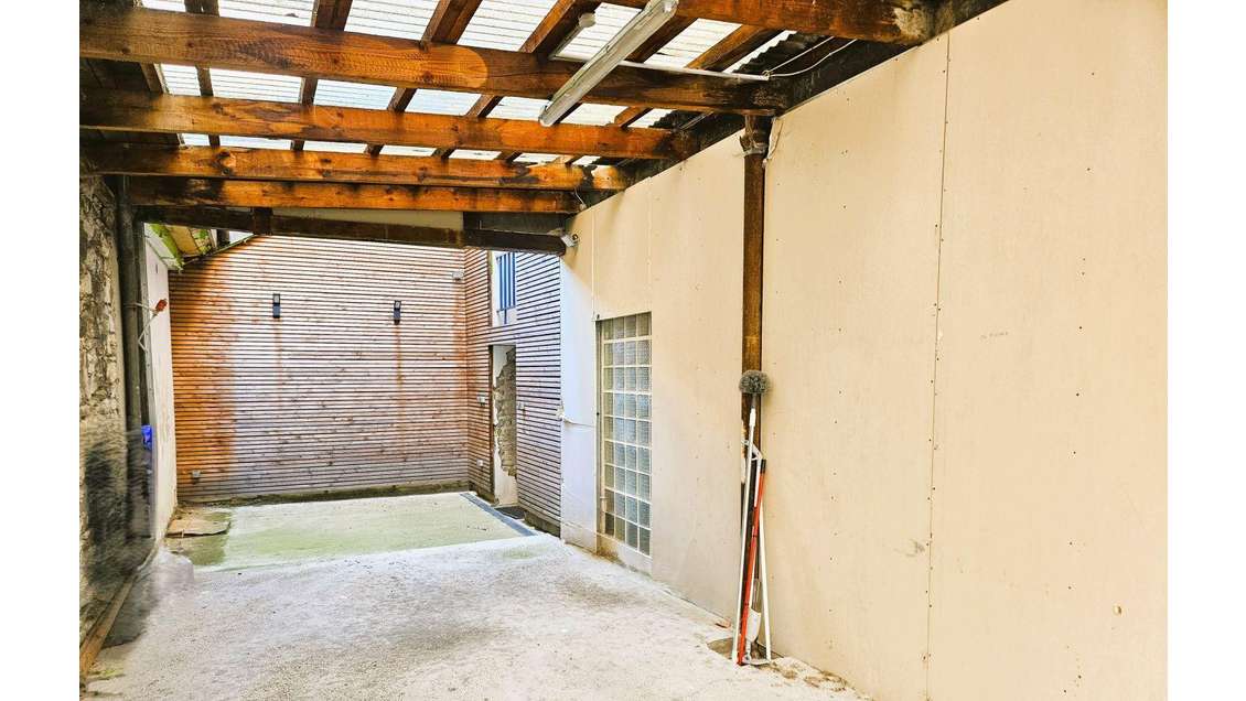 Vente local d'activités 58m² Grenoble rue Colbert