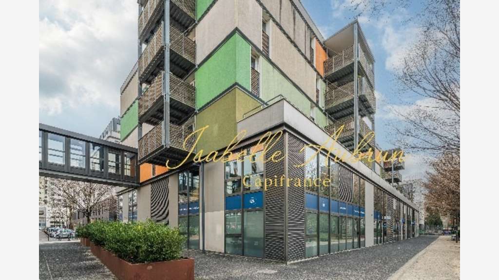 Local/bureau 930m² à vendre à Grenoble centre (38)
