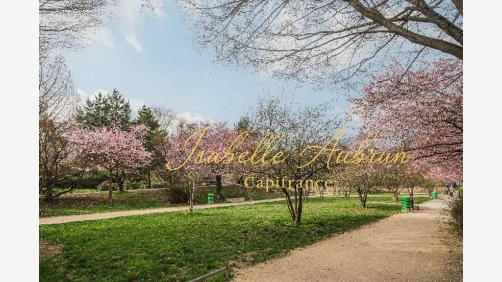 Local/bureau 930m² à vendre à Grenoble centre (38)