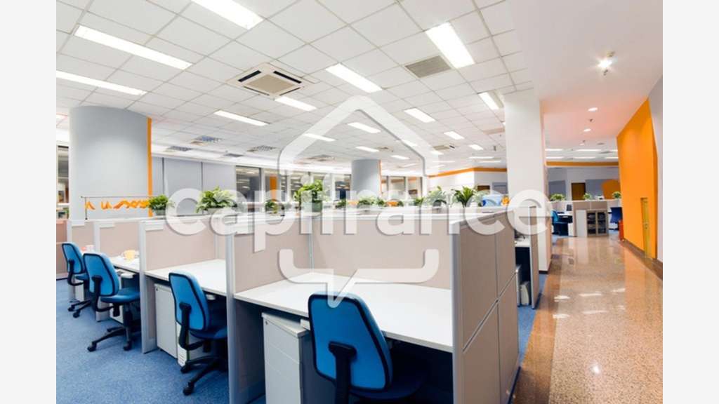 Local/bureau 930m² à vendre à Grenoble centre (38)
