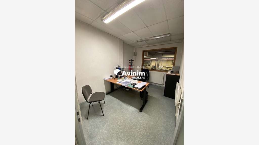 A vendre local d'activité 772m² Grenoble Bajatière