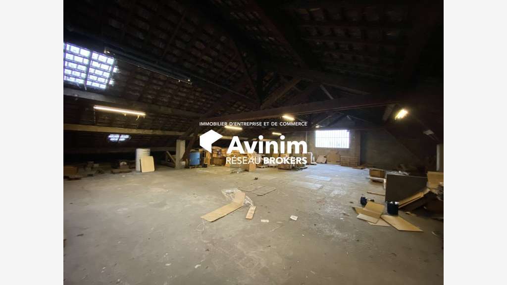 A vendre local d'activité 772m² Grenoble Bajatière