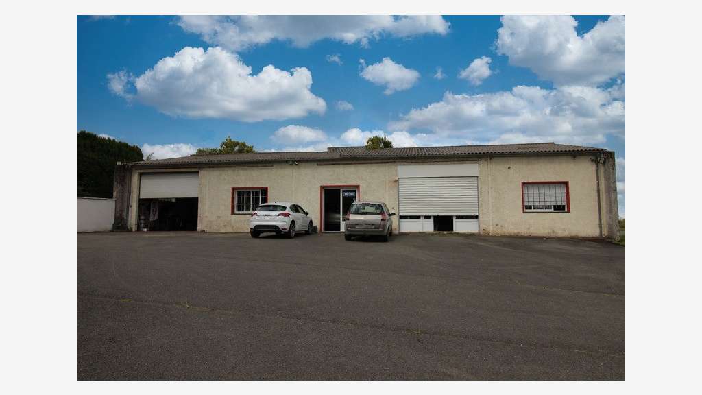 Local artisanal de 482m² à vendre à Grezillac (33)