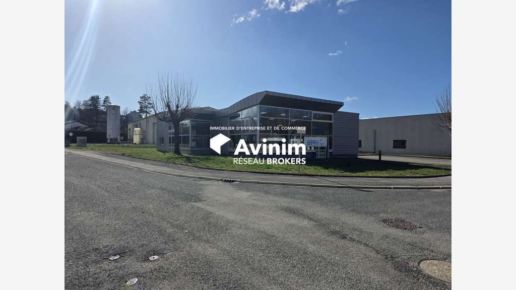 Bâtiment d’activités premium 1283m² à Oyonnax A404