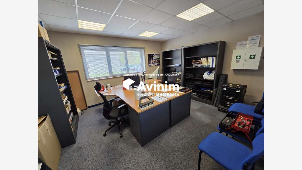 Bâtiment d’activités premium 1283m² à Oyonnax A404