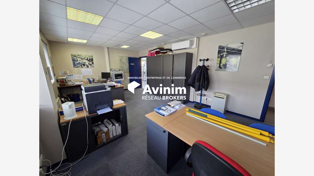 Bâtiment d’activités premium 1283m² à Oyonnax A404