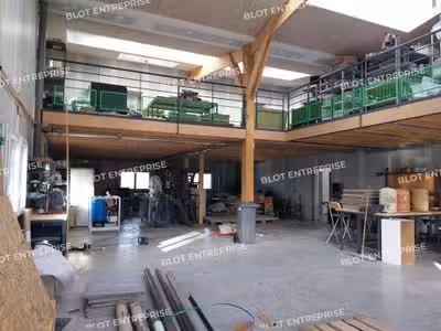 A vendre local d'activités neuf de 650m² à Guer