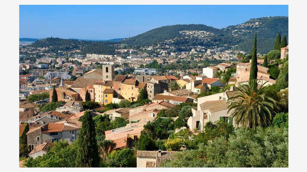 Vente terrain artisanal industriel 4600m² à Hyères