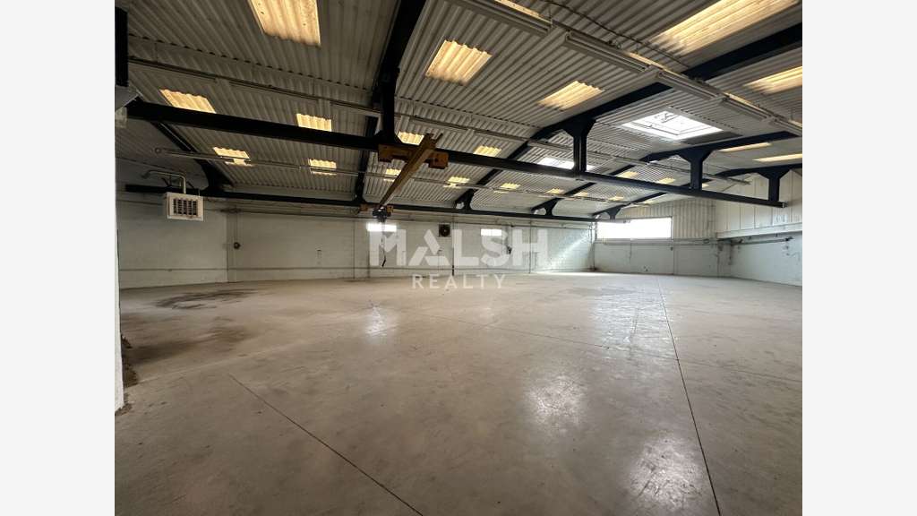 Bâtiment d'activités à vendre à Jassans-Riottier