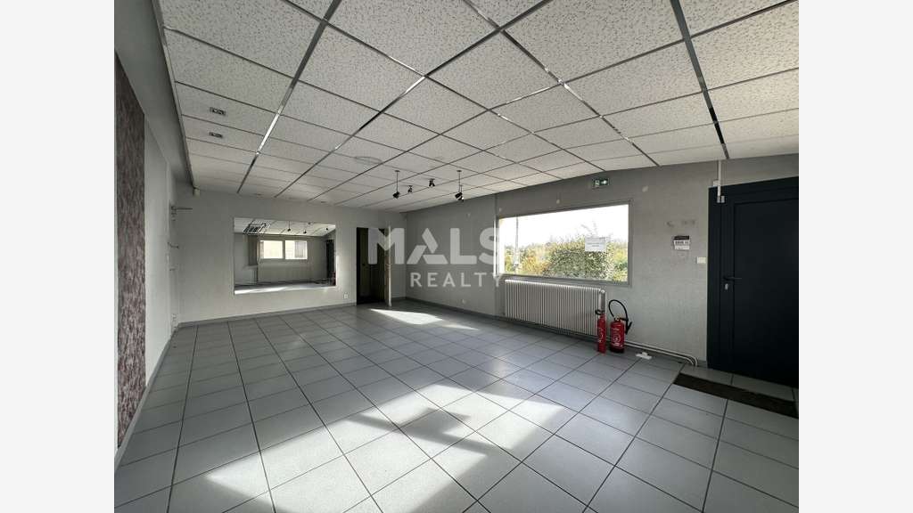 Bâtiment d'activités à vendre à Jassans-Riottier
