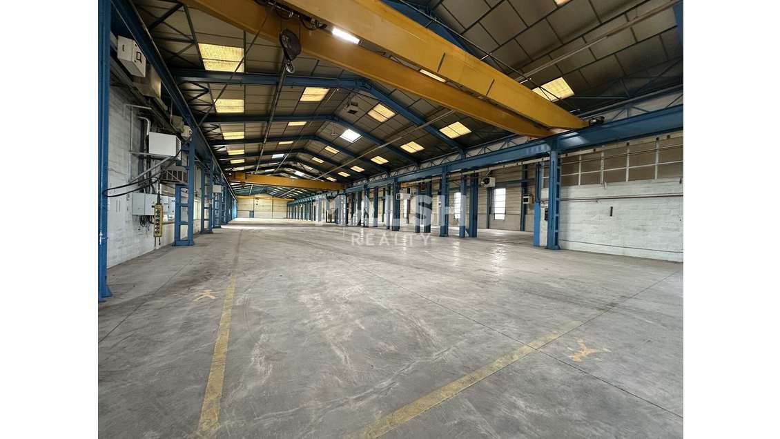 Bâtiment d'activités à vendre à Jassans-Riottier