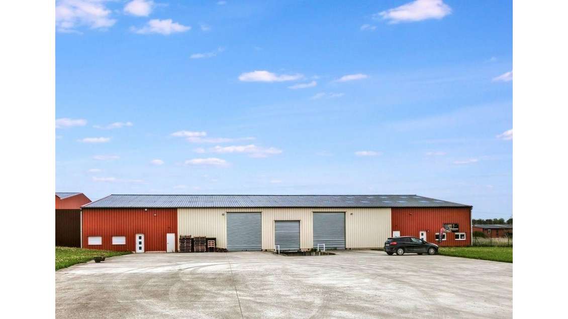 Vente entrepôt loué ZA de Juniville 