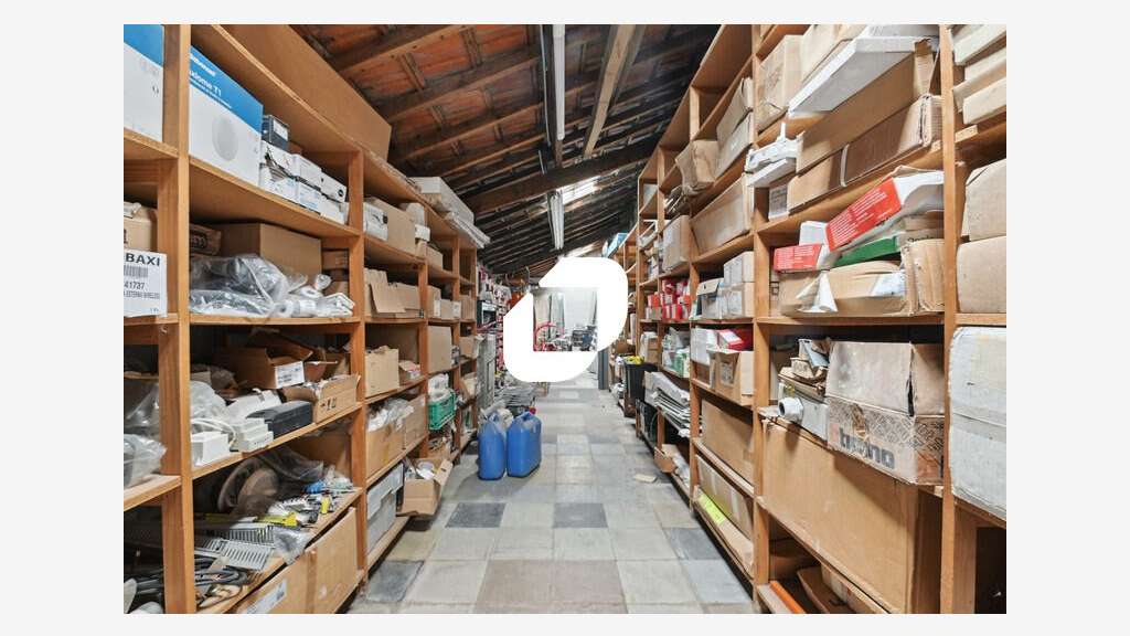 Vente Local d'activité 190m² L'hay les roses