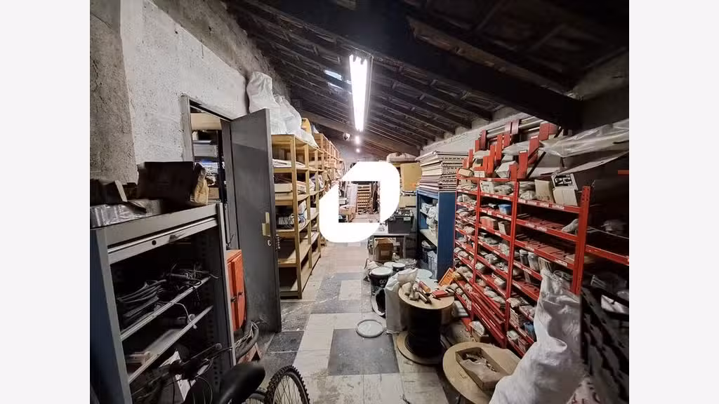 Vente Local d'activité 190m² L'hay les roses