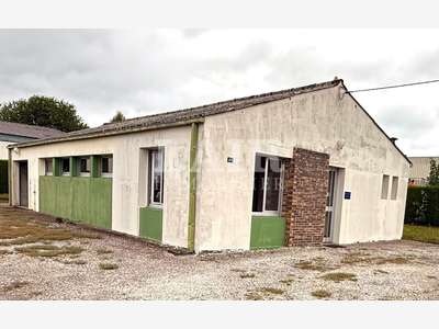 AV murs 135m² en zone industrielle à La Ferté-Macé