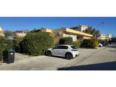 Vente Locaux d'activités - Entrepôts à La Garde