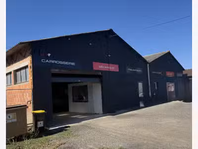 Vente entrepôts 840m² + 77m² à Magdelaine-sur-Tarn