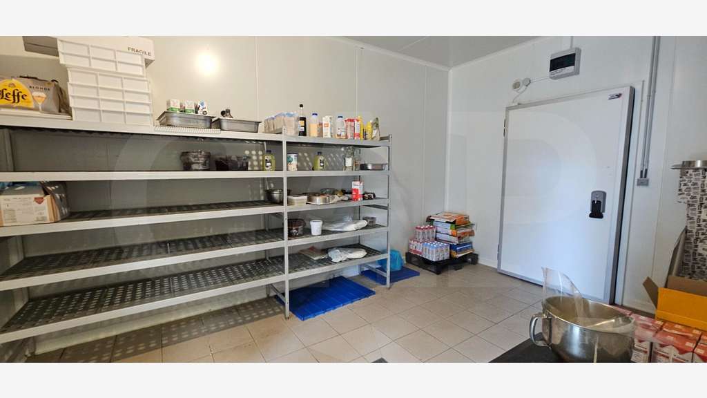 Exclusivité AV bâtiment d’activité à La Mézière