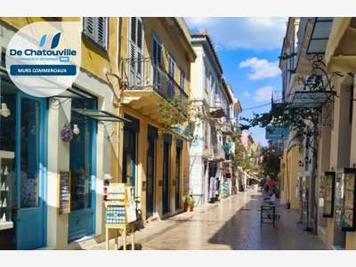 AV murs commerciaux libres 65m² à La Seyne-sur-Mer