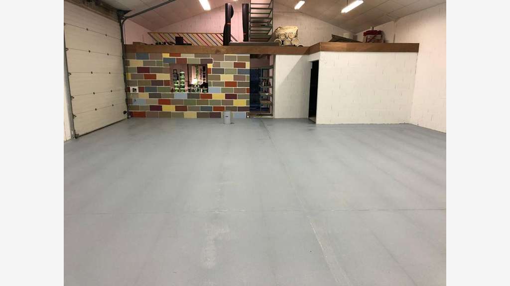 A vendre local artisanal 150m² secteur La Verrie 