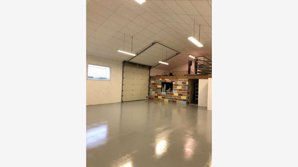 A vendre local artisanal 150m² secteur La Verrie 
