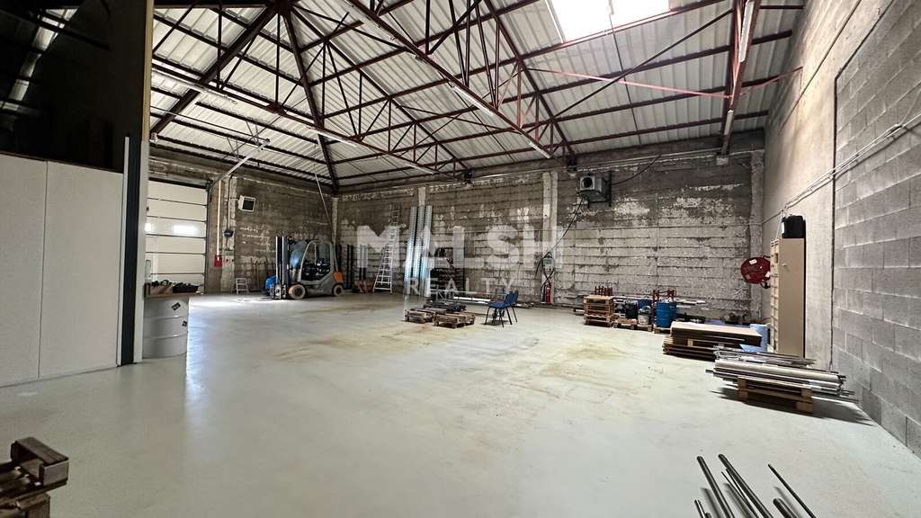 Vente local d'activités indépendant 340m² Lancié