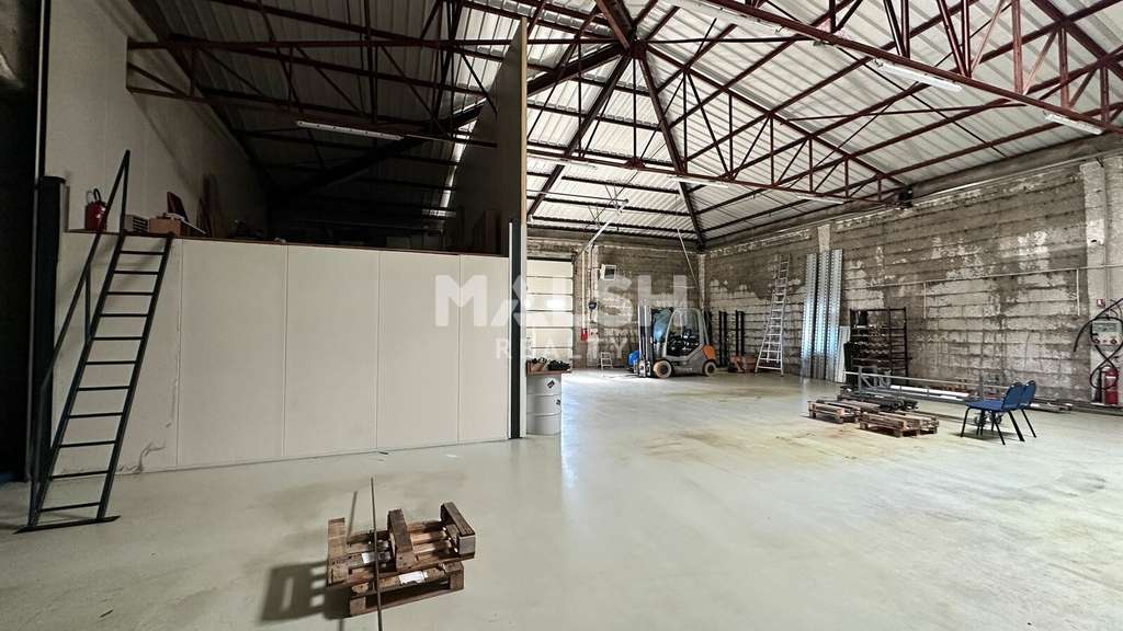 Vente local d'activités indépendant 340m² Lancié