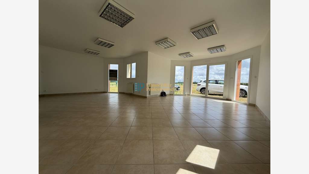Vente local d'activité 218m² à Languidic