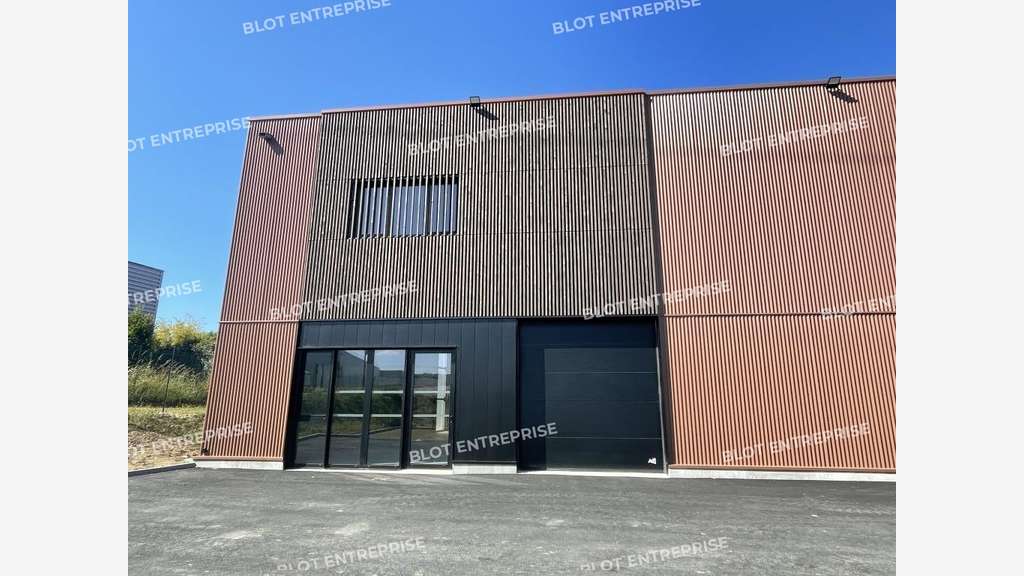 A vendre cellule d'activités 215m² zone du Bignon