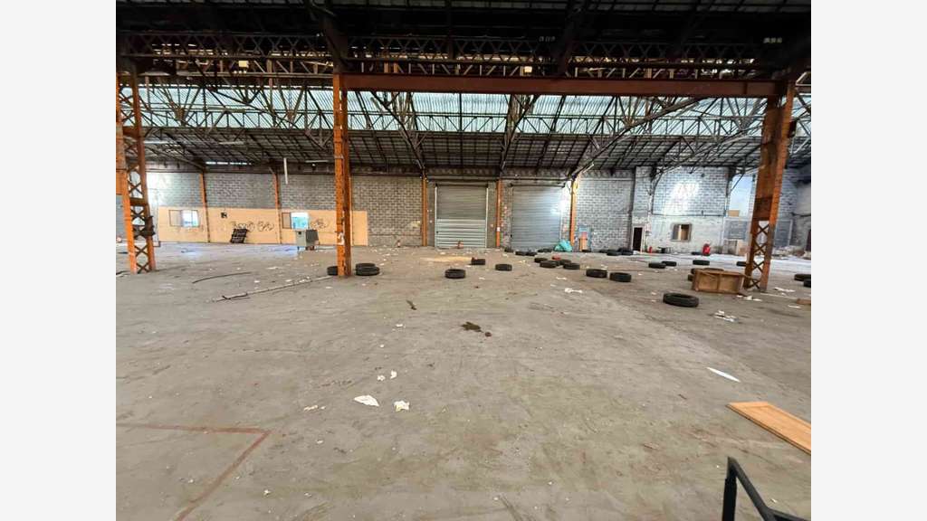 À vendre local d'activités de 2 857m² au Havre 