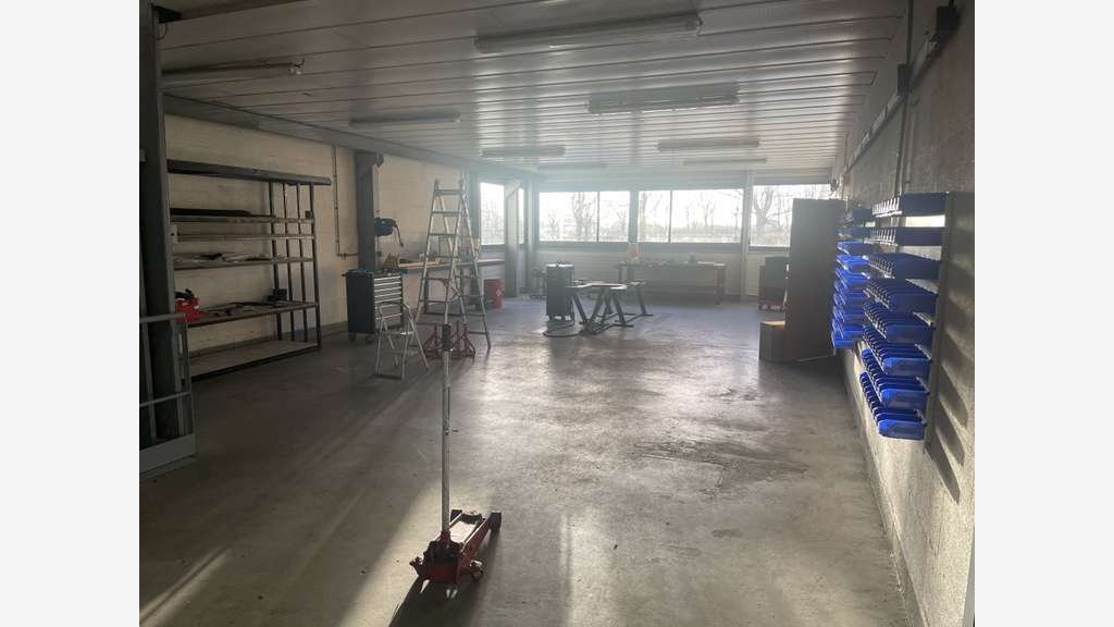 Vente local d'activité de 600m² Le Mans Technoparc