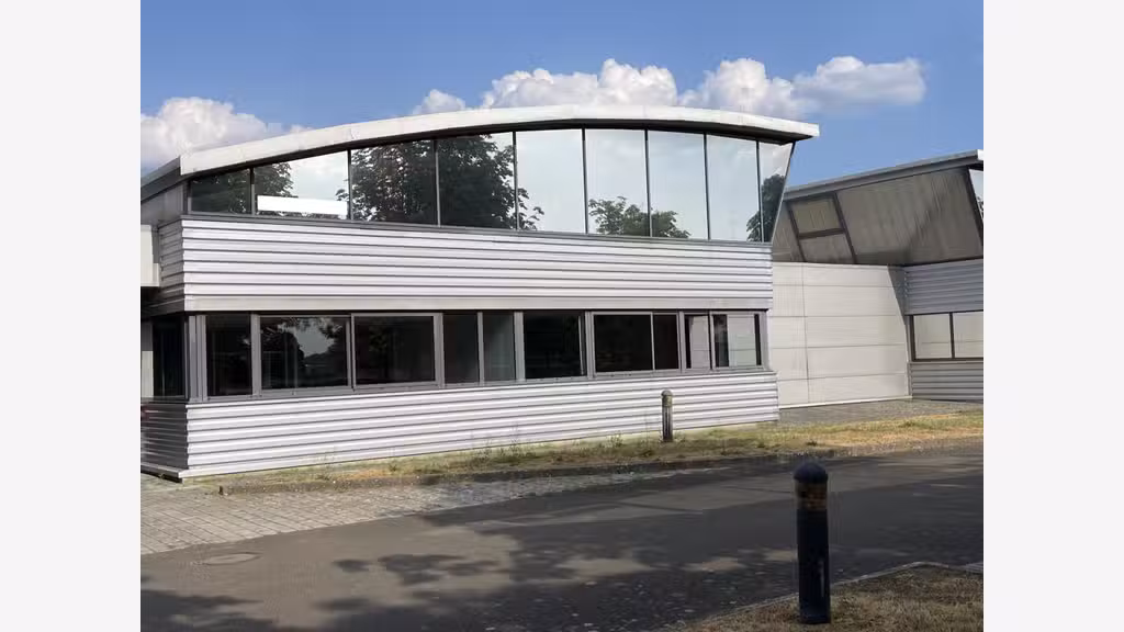 Vente local d'activité de 600m² Le Mans Technoparc