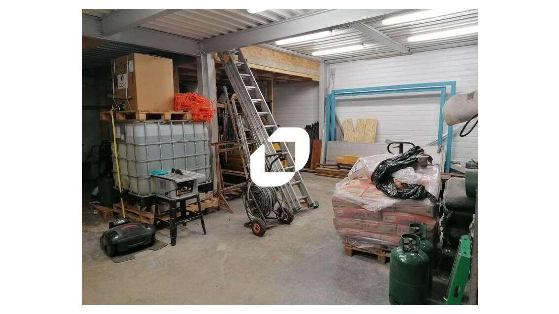 Vente Local d'activité 556m² Le plessis bouchard