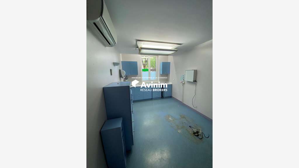 Vente bâtiment médical 274m² à Le Pont-de-Claix