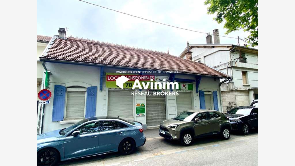 Vente bâtiment médical 274m² à Le Pont-de-Claix