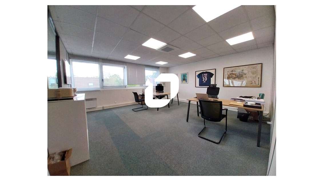 Vente Local d'activité 395m² Les essarts le roi