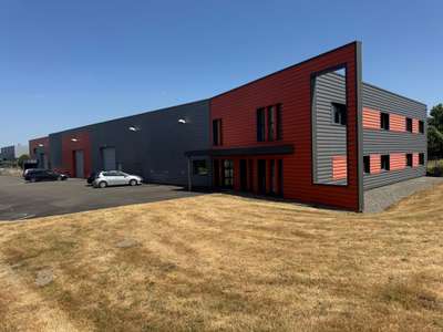 AV ensemble industriel de 1 701m² Les Sorinières