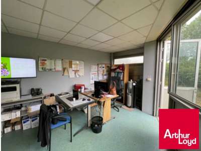 Vente local d'activité bureau de 659m² à Lescar